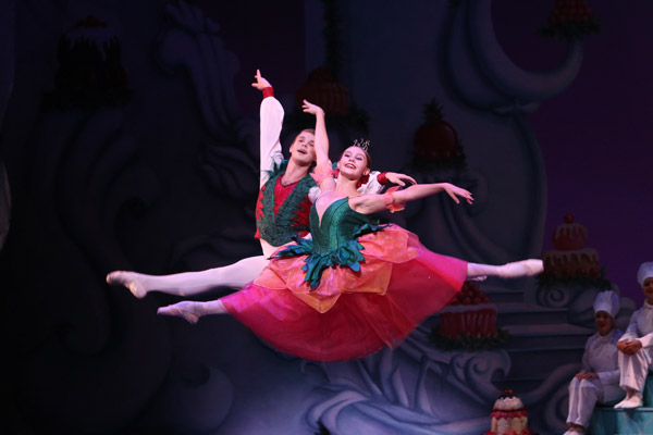 Rian Thompson Sophie Zorici