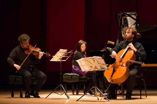 aaeSitkovTrioKHutt 3511