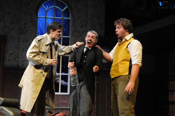 PlayGoesWrong q