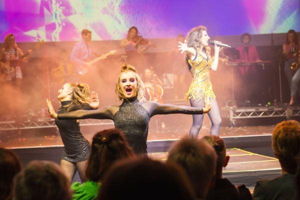 The Cast 80s Ladies 3