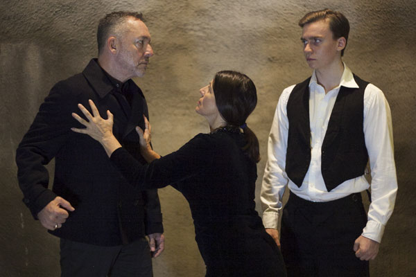 SixCharactersInSearch1