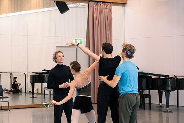 Bespoke Miroirs Jakob Perrett1