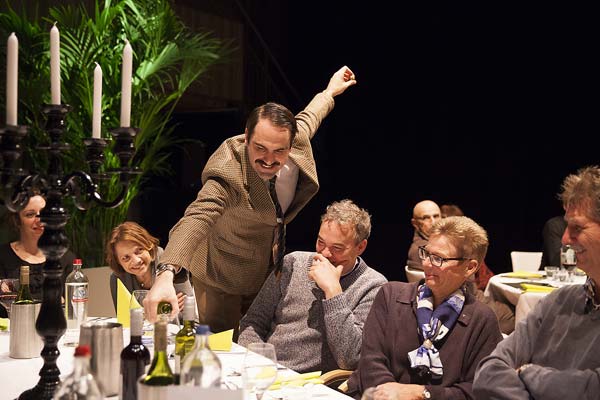 Faulty Towers Dining1