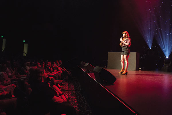 GCLaughs AnnelieseNappa2