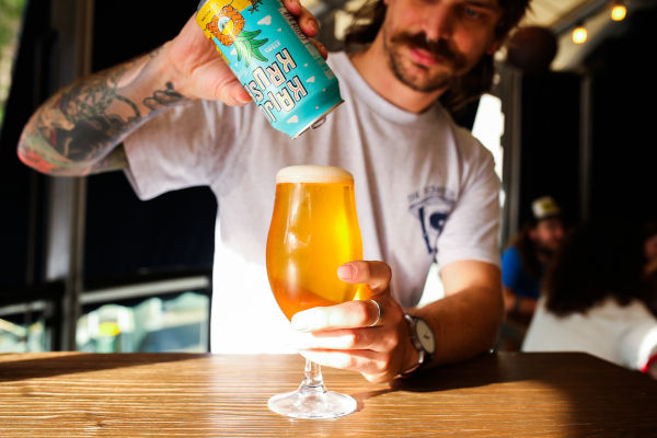 Kaiju Krush Tropical Pale Ale.2 10 20