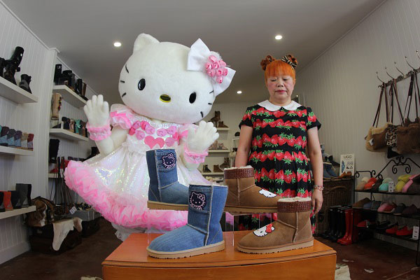Hello-Kitty-x-UGG-013---YUK