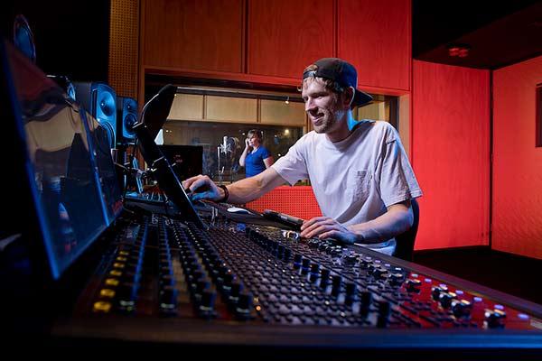 SAE MusicProduction 2