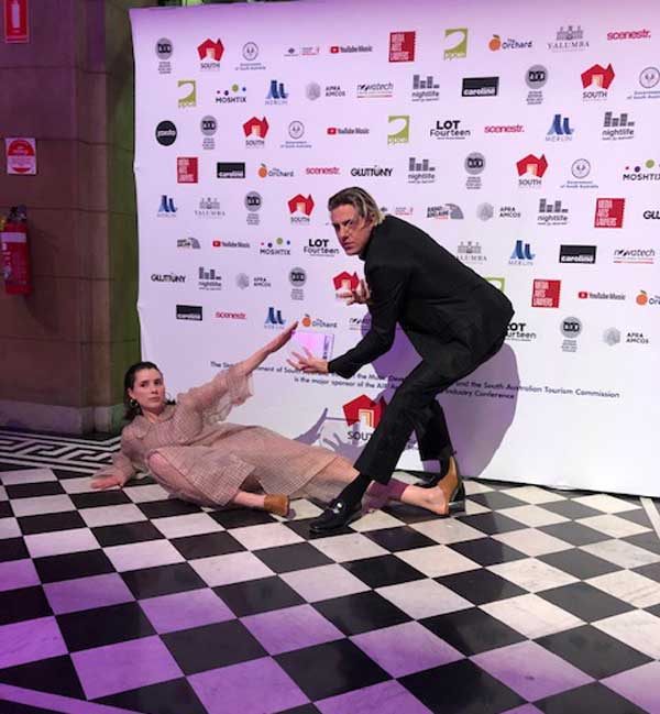 AIR2019 ConfidenceMan