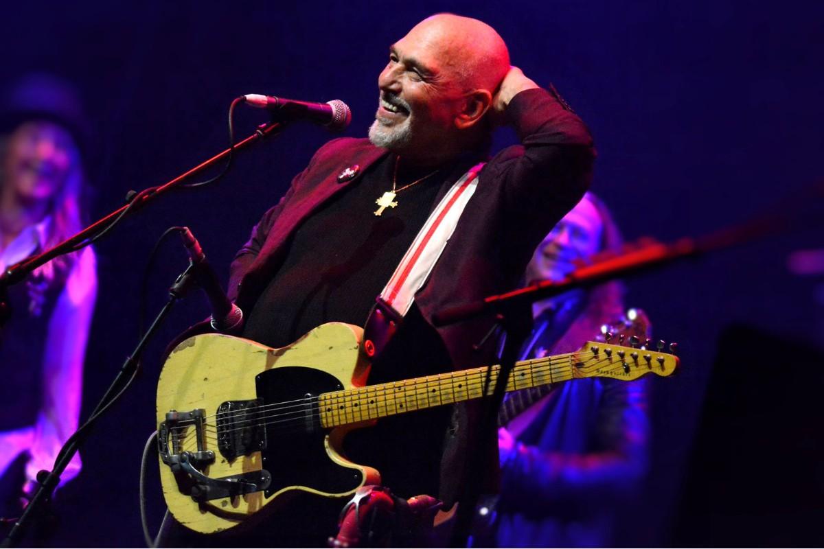 The Fabulous Caprettos.4