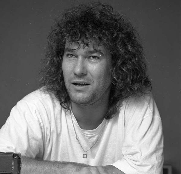 Jimmy Barnes young