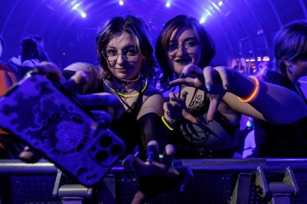 The Living Tombstone.2