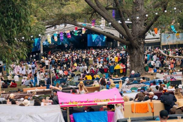 Crowd Day Two credit Mike Ridley