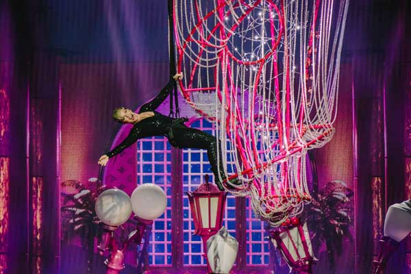 PINK SEANFINNEY2 2018