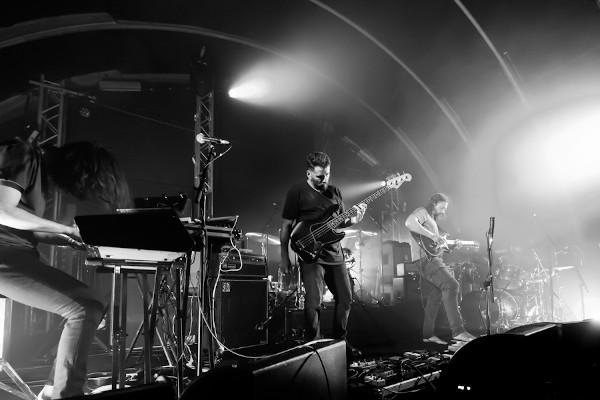 Tangled Thoughts Of Leaving