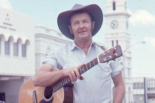 Slim Dusty 1970s