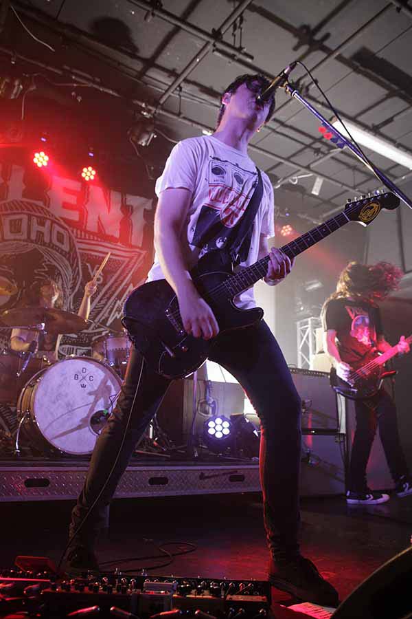 Violent Soho Mansfield.3 11