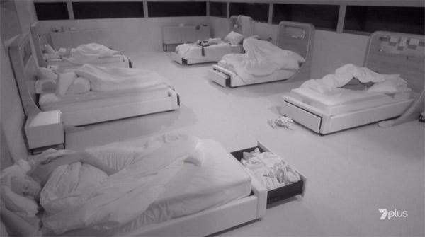 garthsleeping bb2020